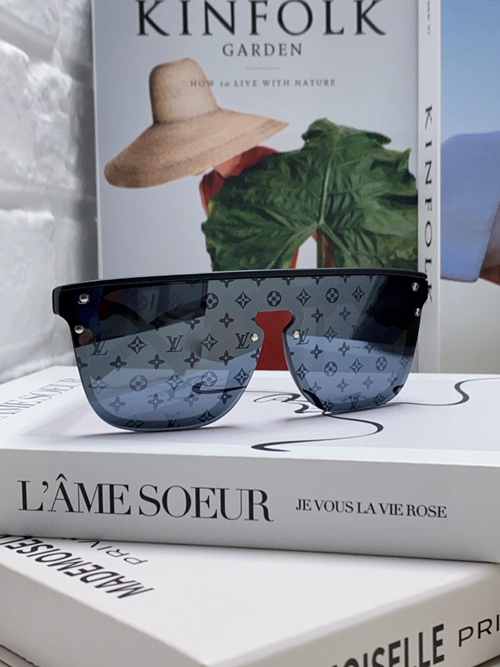 ルイヴィトンサングラス側面デザイン